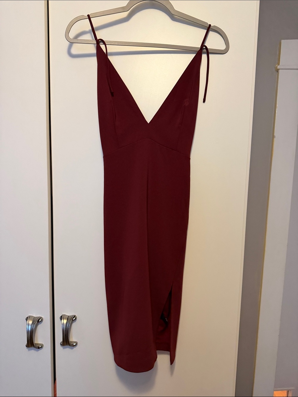 Astr Tie-Strap V-Neck Midi Dress in Burgundy